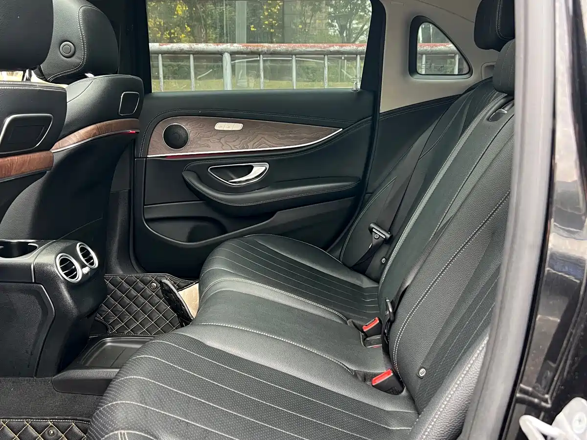Mercedes-Benz E-Class 2019 E 200 L фото 8
