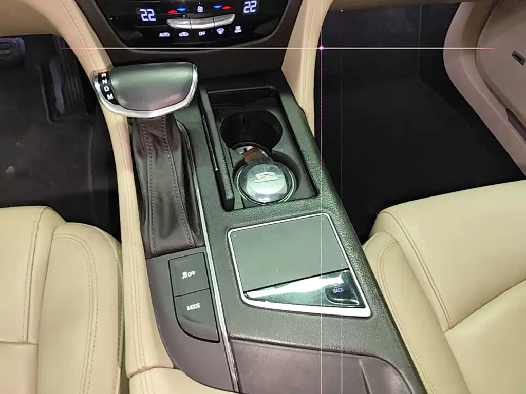 Фото 14 - Cadillac CT6