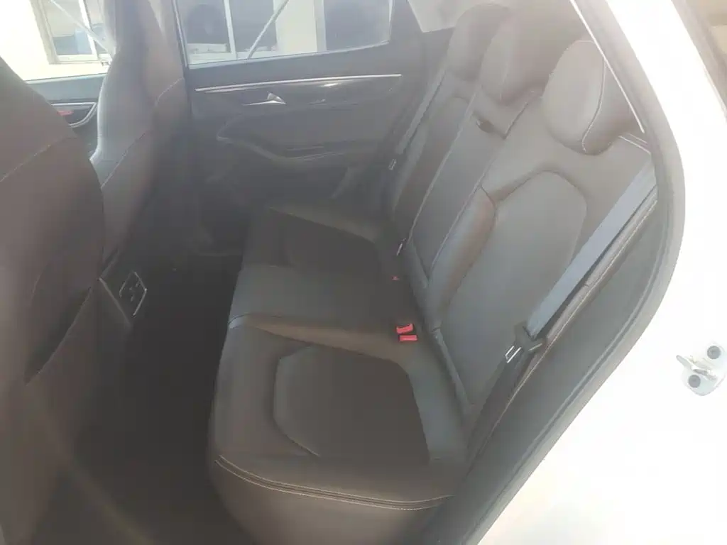JAC JAC J7 2020 2020 1.5T CVT Surpass Type