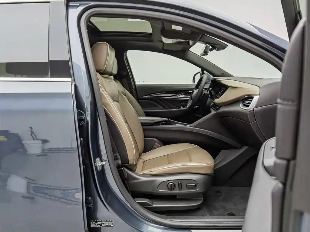 Фото 23 - Buick Enclave