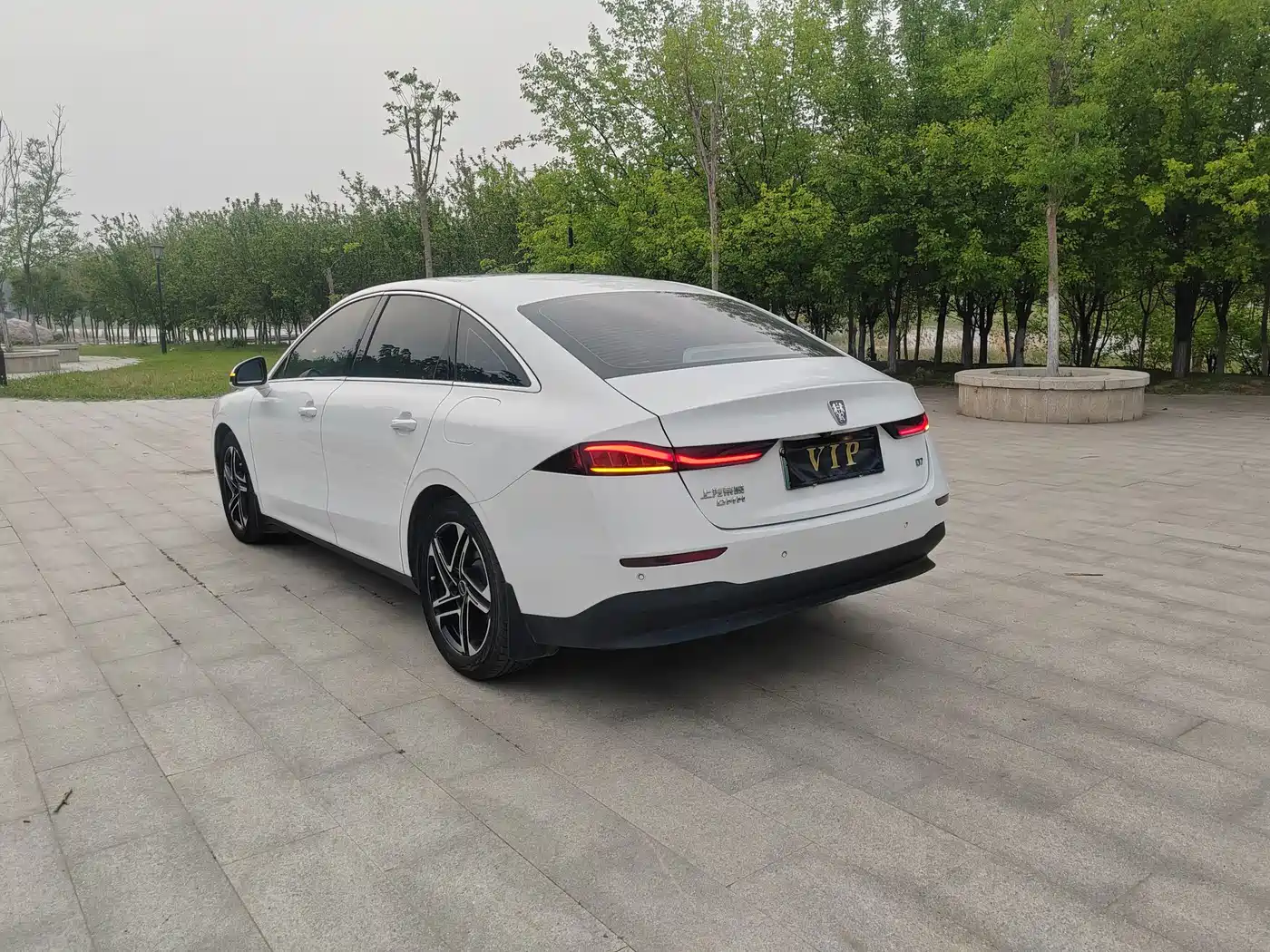 ROEWE D7