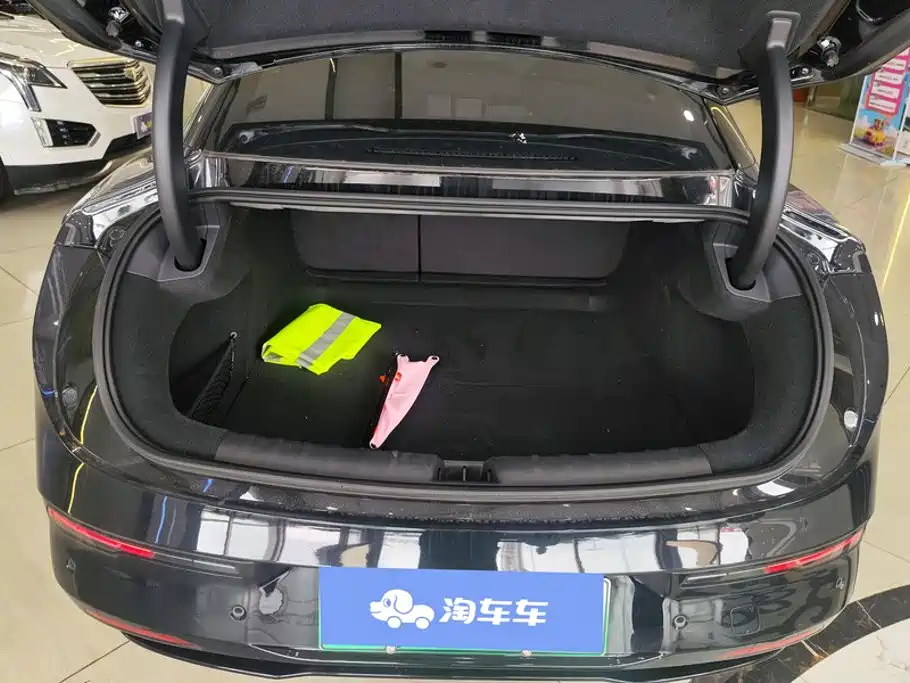 ZEEKR 007 2024 2025 Long Range RWD Smart Driving 100kWh