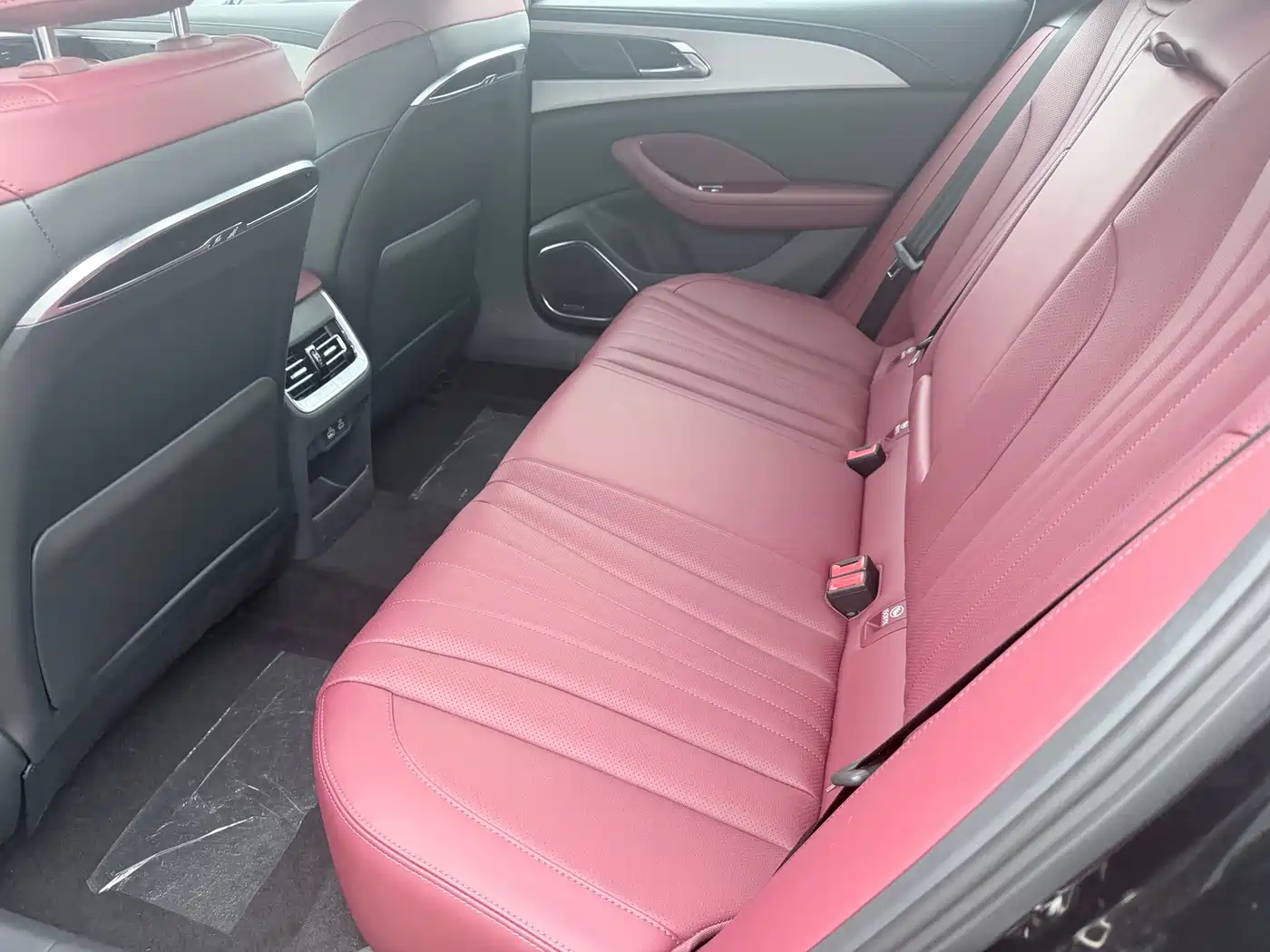 Фото 5 - Hongqi H5