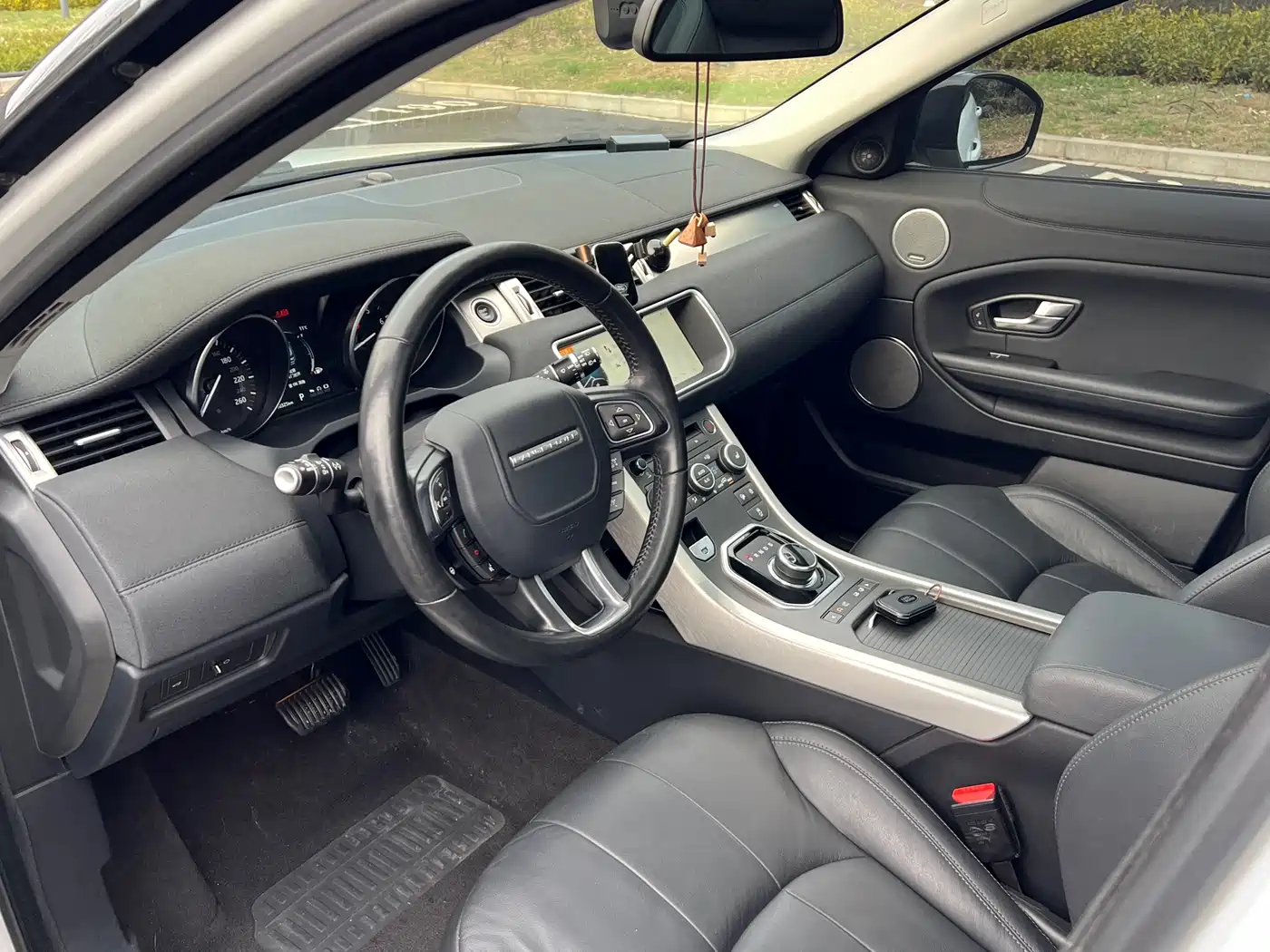 Land Rover Range Rover Evoque 2018 240PS SE Smart Edition фото 6