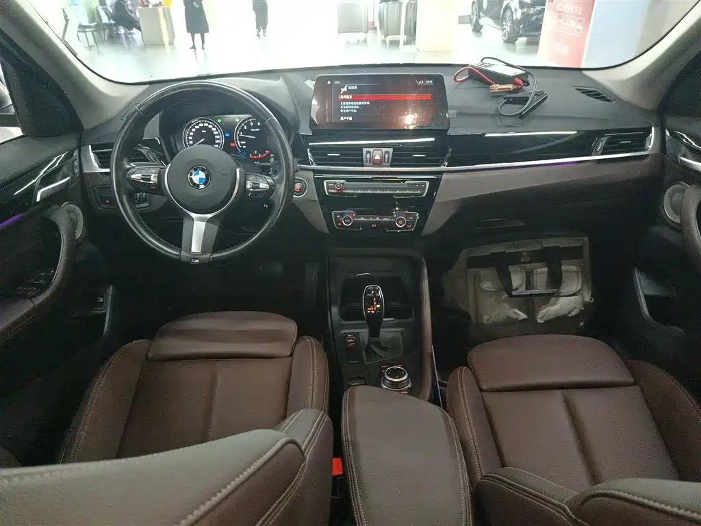 BMW X1 2021 sDrive25Li Leading фото 10
