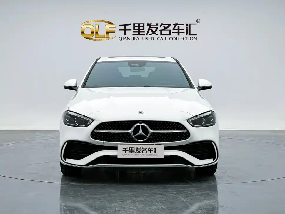 Photo 6 - Mercedes-Benz C-Class
