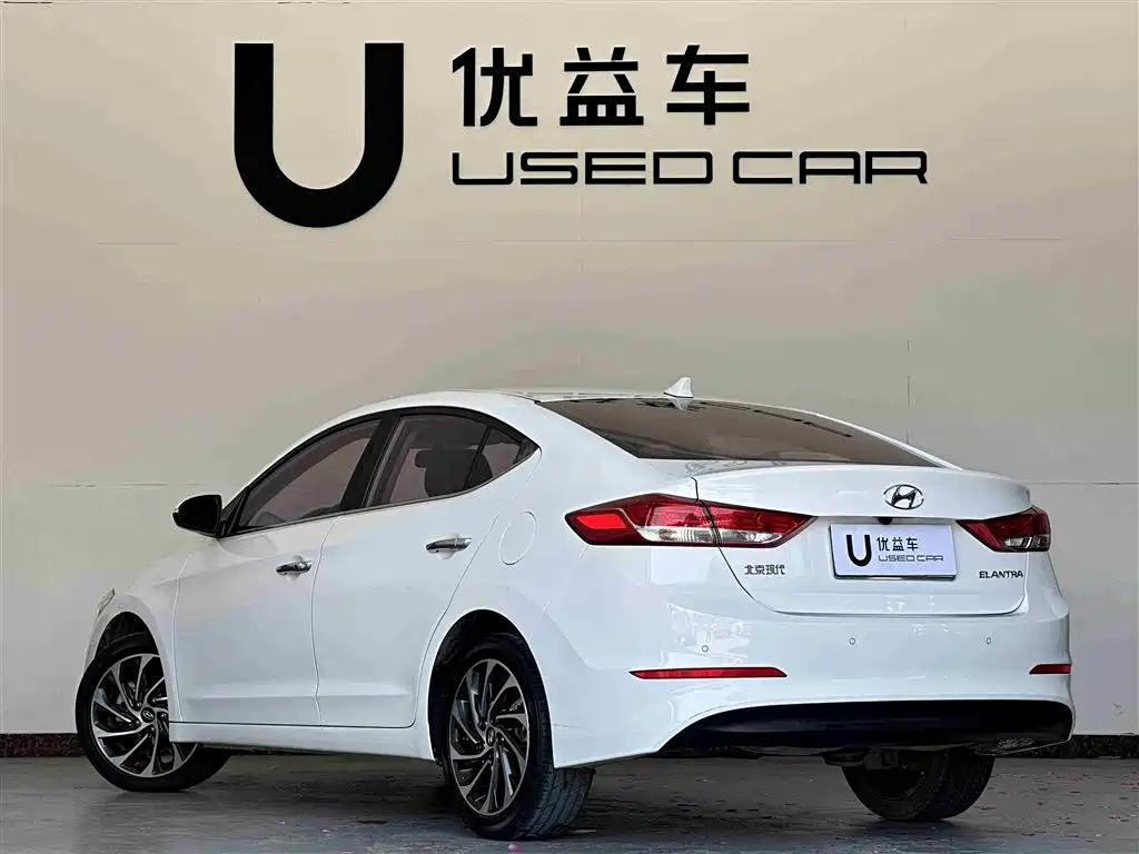 Hyundai Elantra 2019 1.5L CVT Smart Elite фото 7