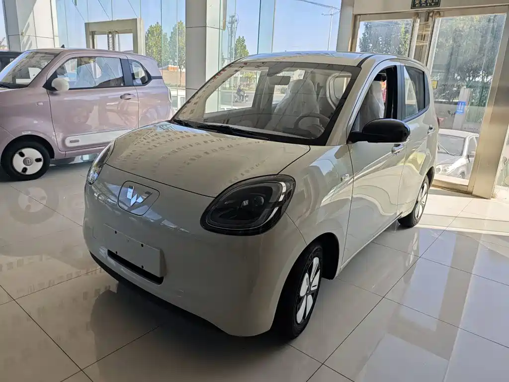 Wuling Motors Hongguang MINIEV 2026 2025 4-Door Advanced