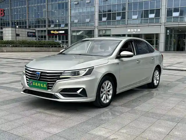 Roewe Roewe i6 New Energy 2017 45T Hybrid Connected Smart Enjoyment Edition