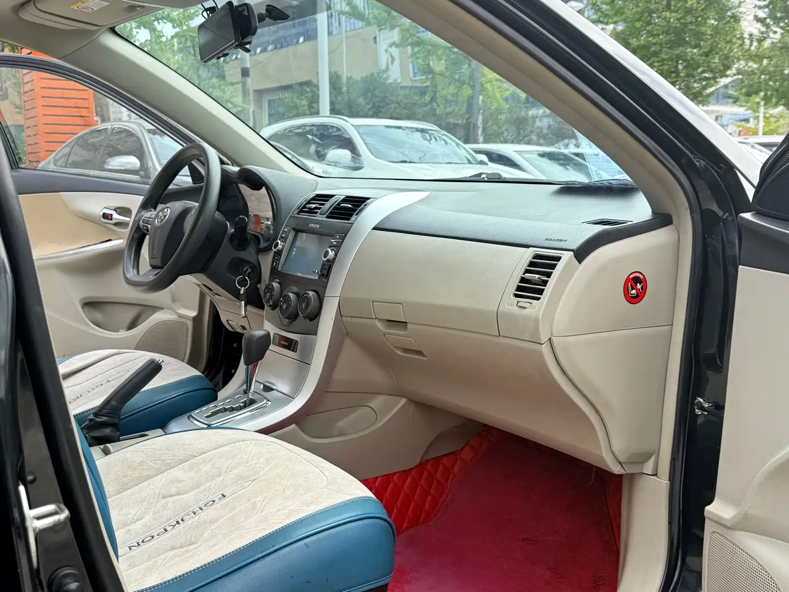 Photo 7 - Toyota Corolla
