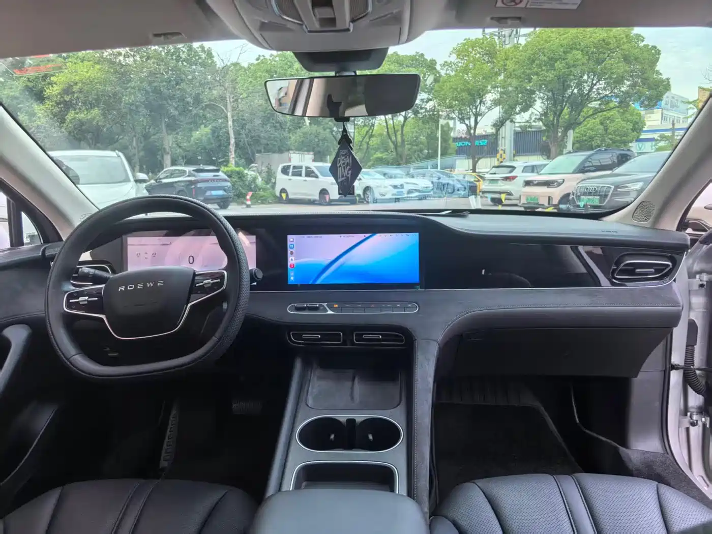 Roewe D7 2025 2025 Model DMH 125km World Champion Flagship Edition