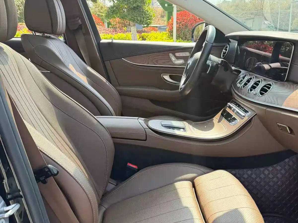 Mercedes-Benz E-Class 2022 E 300 L Luxury фото 6