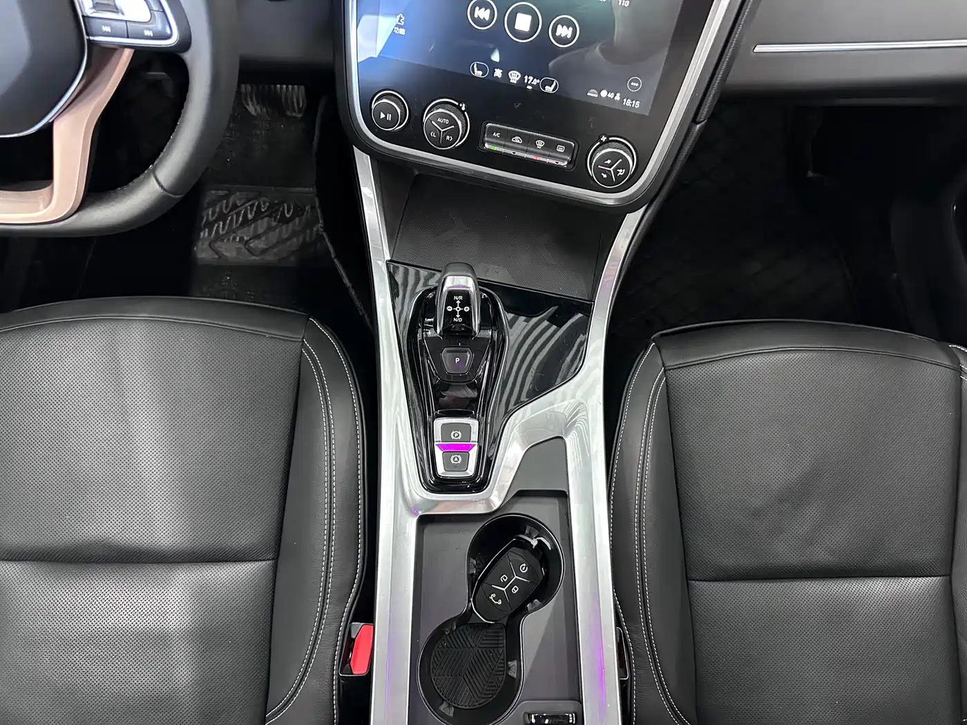 Lynk & Co 01 2017 2.0T 2WD Pro Version фото 12