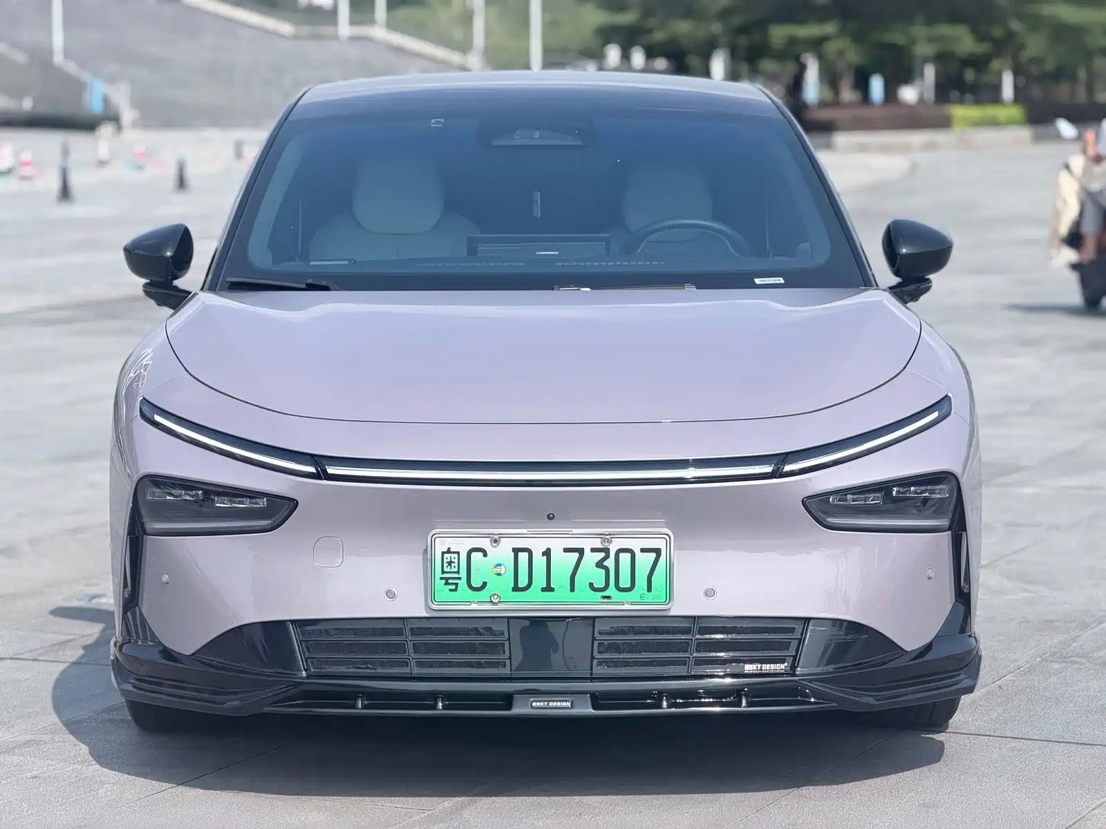 Фото 2 - XPeng P7+