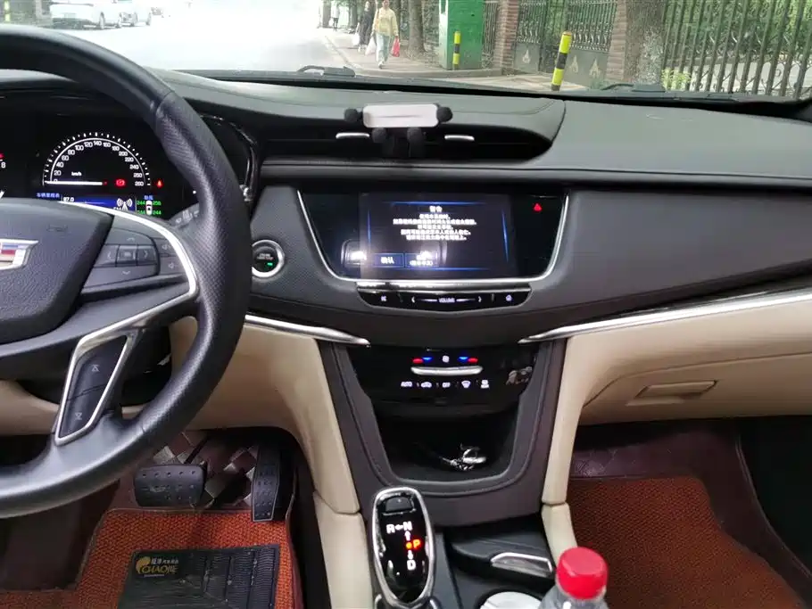 Cadillac XT5 2017 Anniversary Edition 25T Technology фото 13