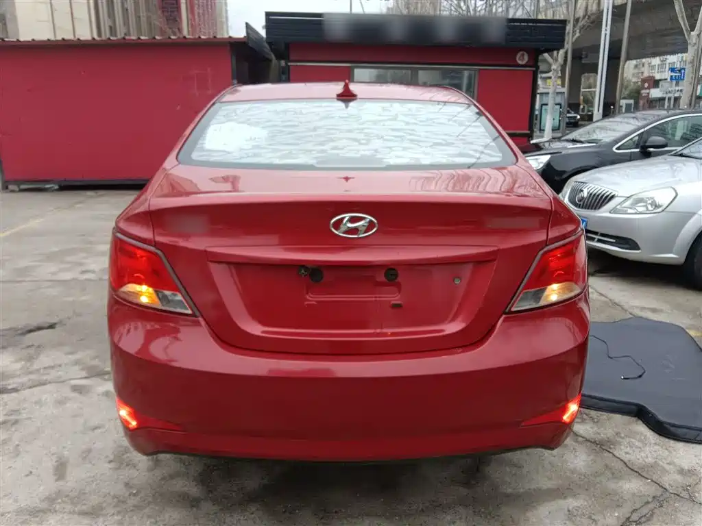 Hyundai Verna 2014 1.4L Automatic Smart GLS фото 4