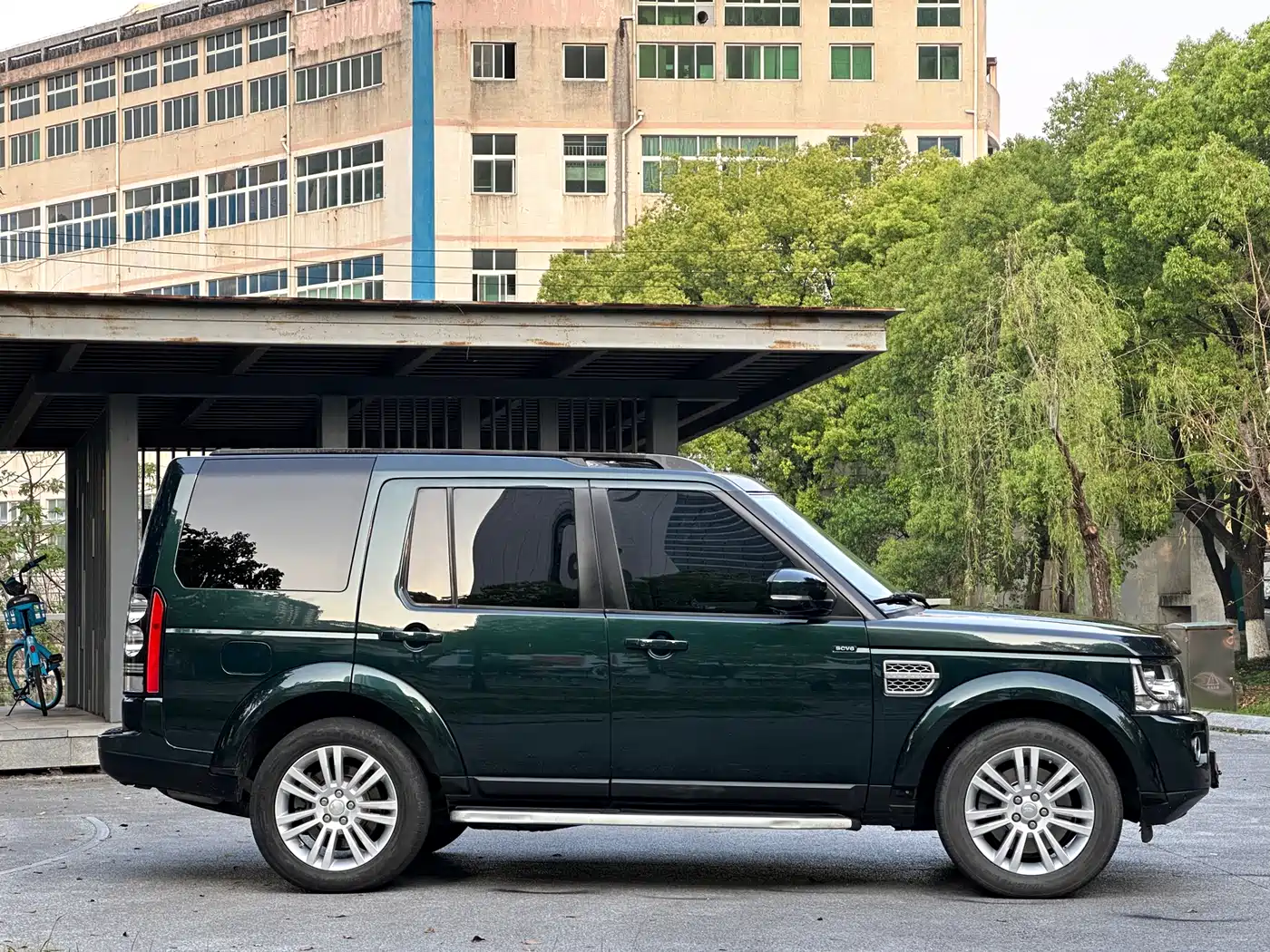 Land Rover Discovery 2016 3.0 SC V6 HSE фото 8