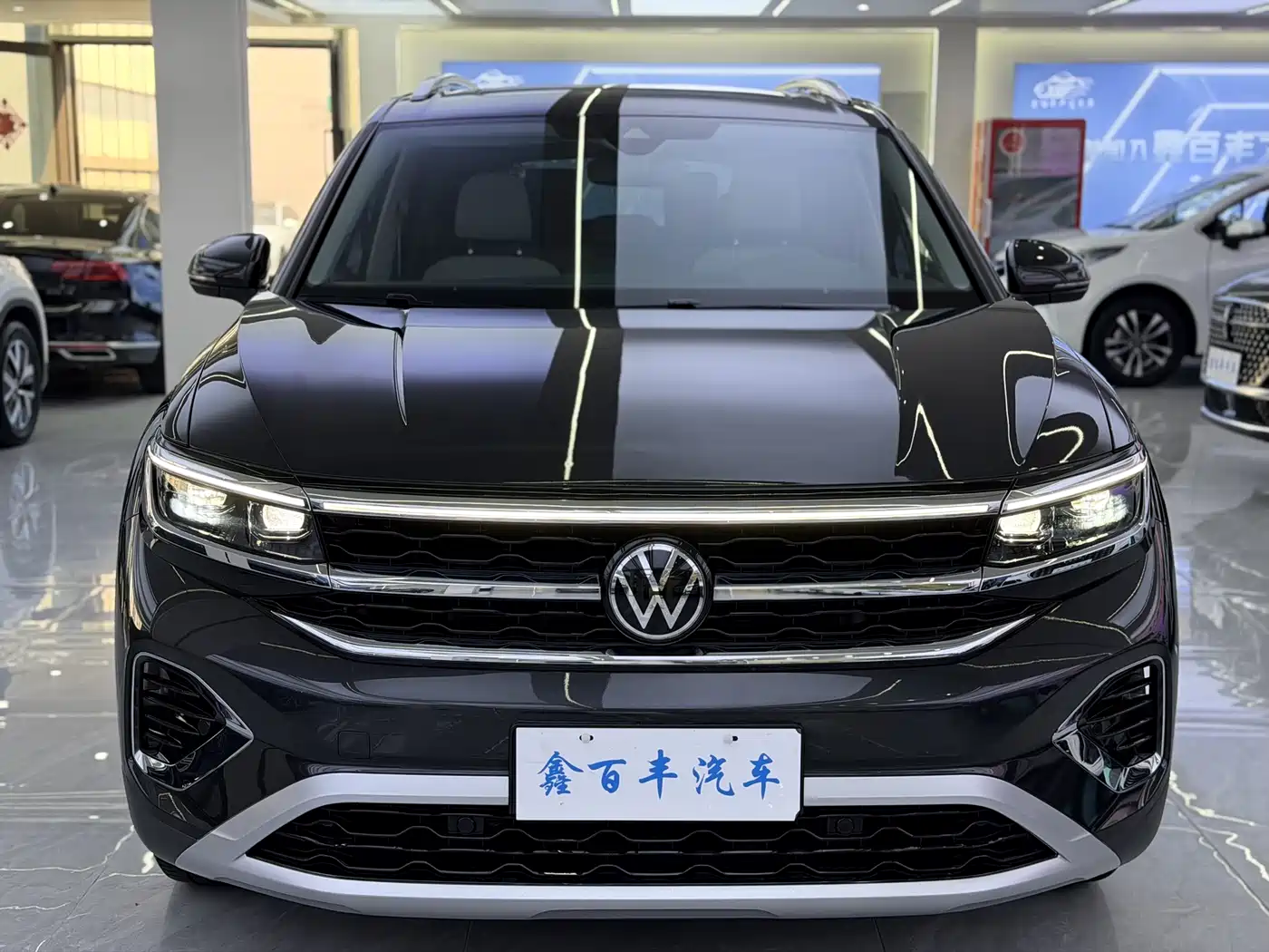Volkswagen Talagon 2023 Facelift 380TSI 4WD Luxury Premium Pro Edition 7-Seater фото 2