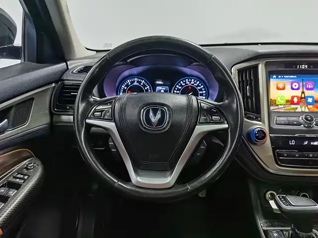 Changan CS95 2017 2017 2.0T FWD Zhitu Edition