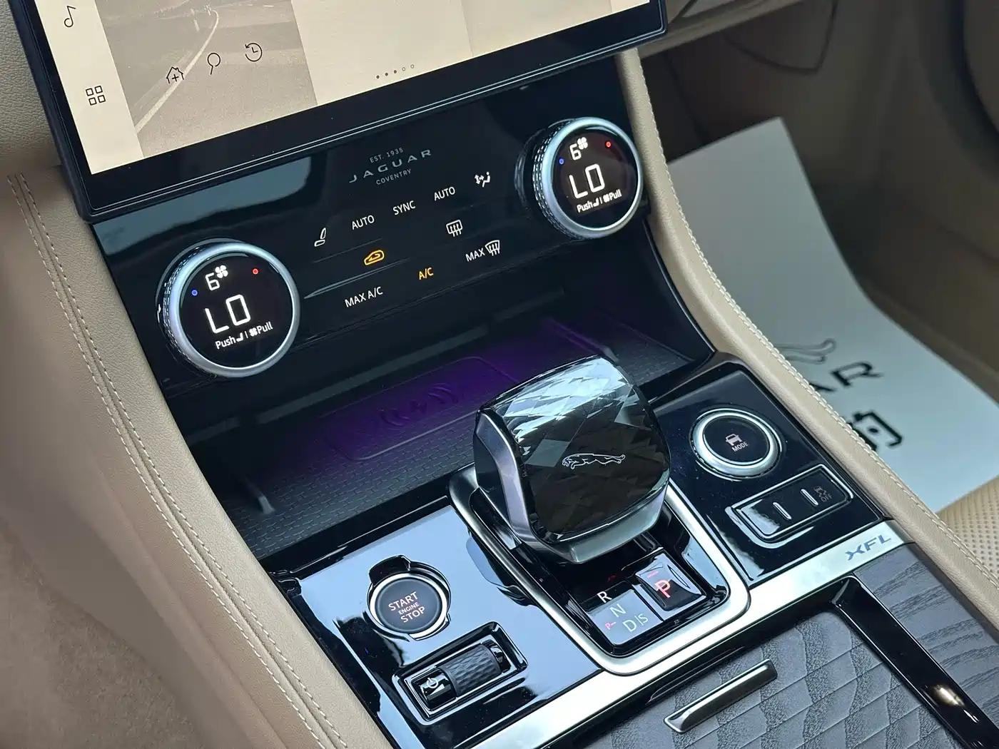 Jaguar XFL 2026 2025 2.0T P250 FWD Luxury Edition