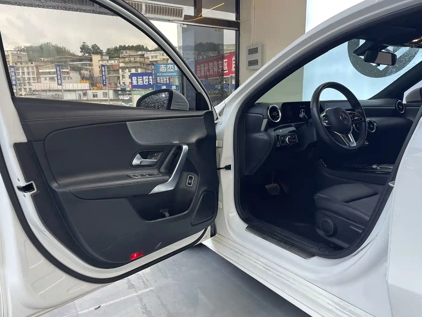 Фото 4 - Mercedes-Benz A-Class