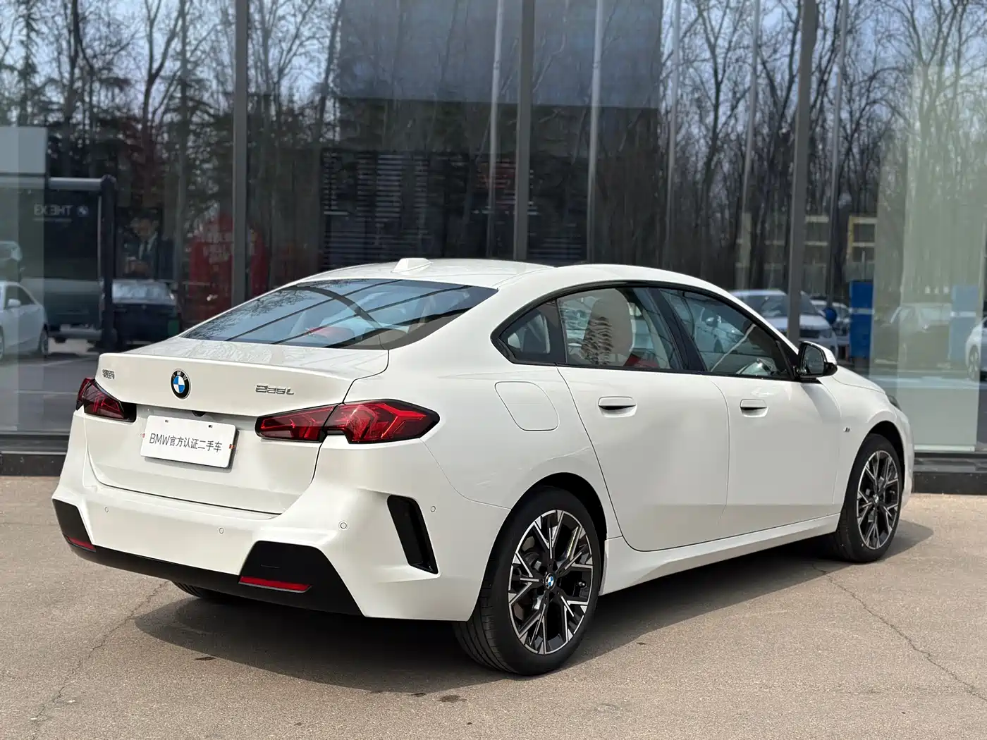 BMW 2 Series 2025 225L M Sport Package фото 5