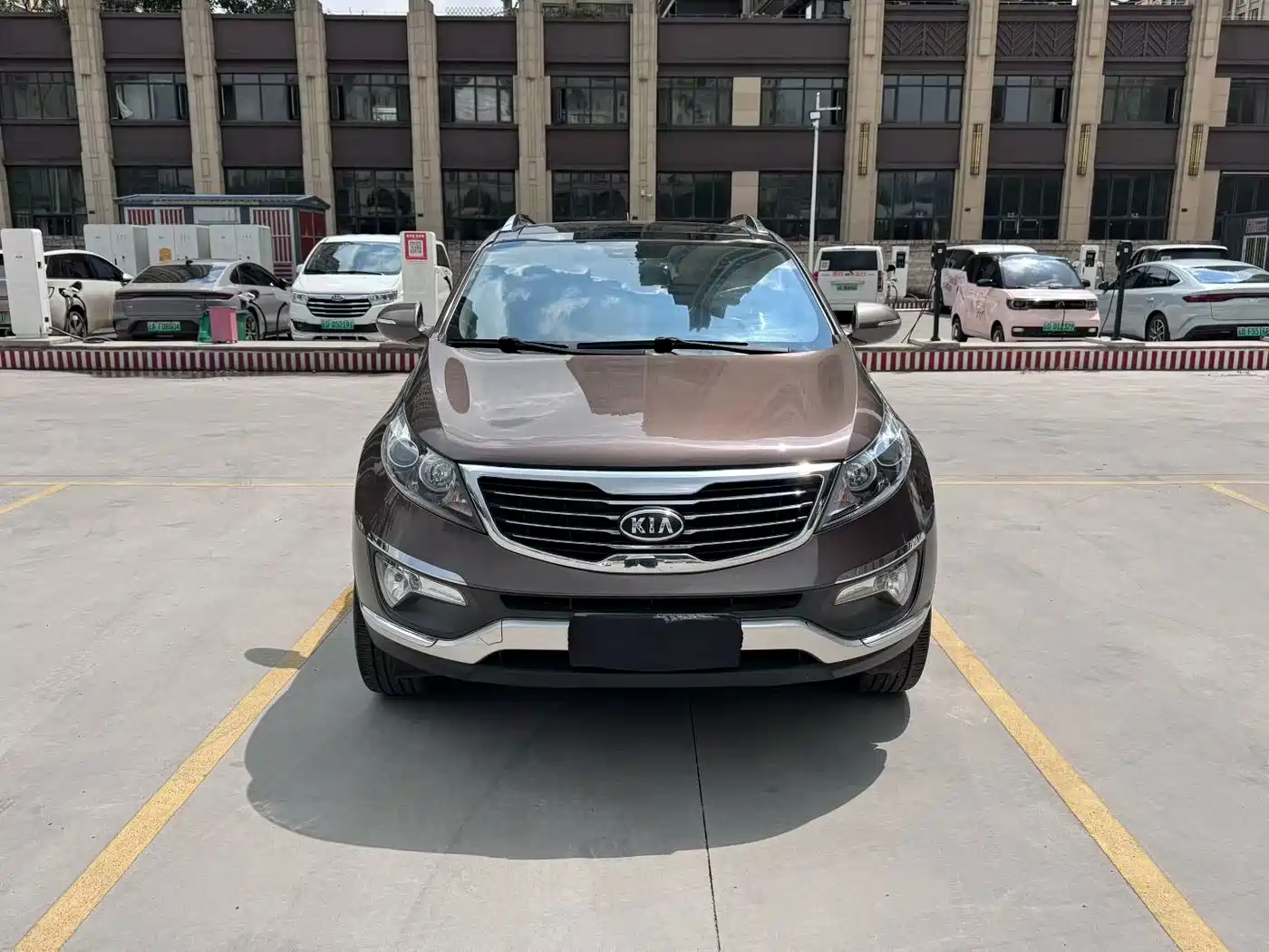 Фото 2 - Kia Sportage