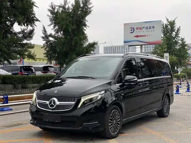 Mercedes-Benz V-Class 2020