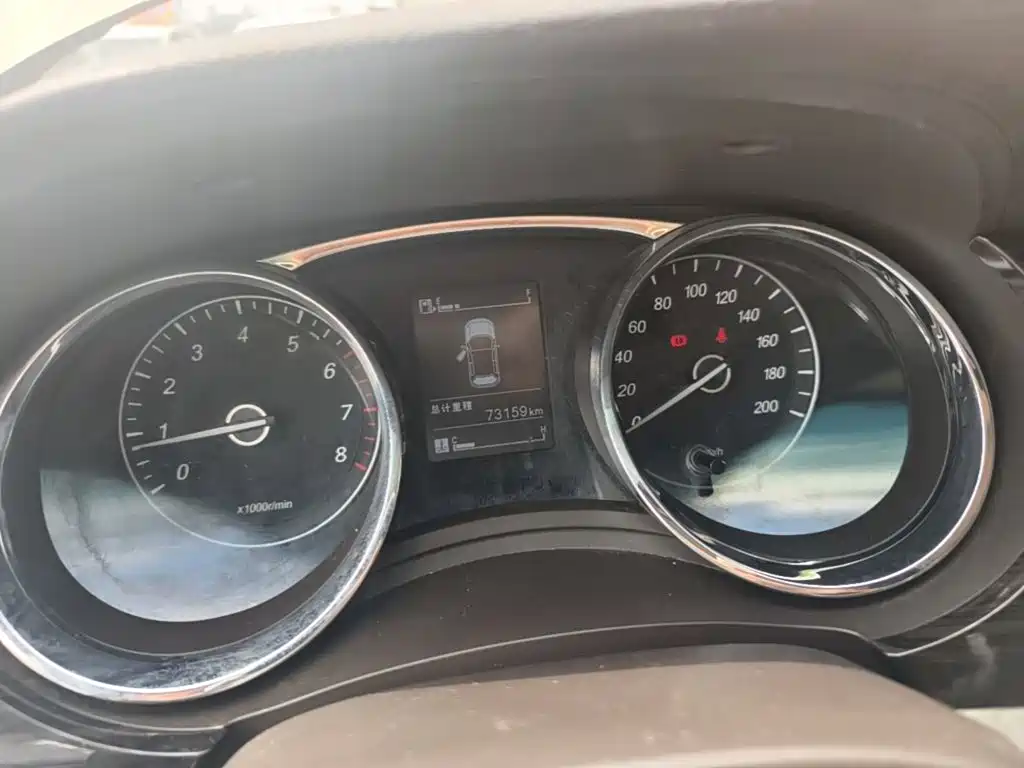 Photo 12 - Baojun 730