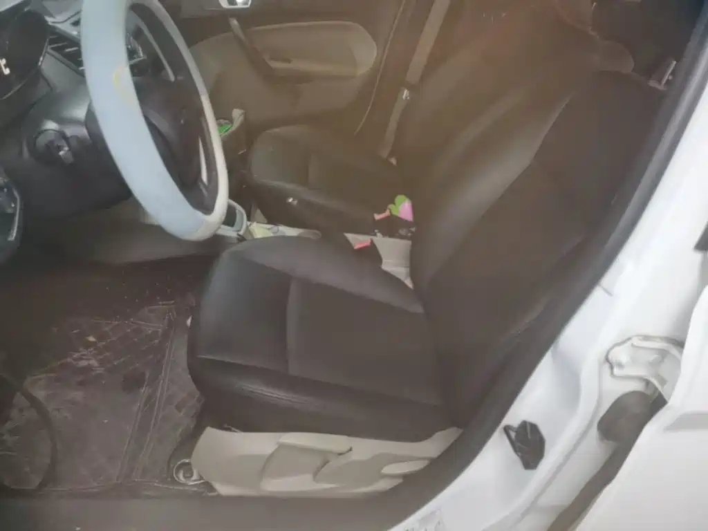 Ford Fiesta 2015 2013 Sedan 1.5L Automatic Fashion