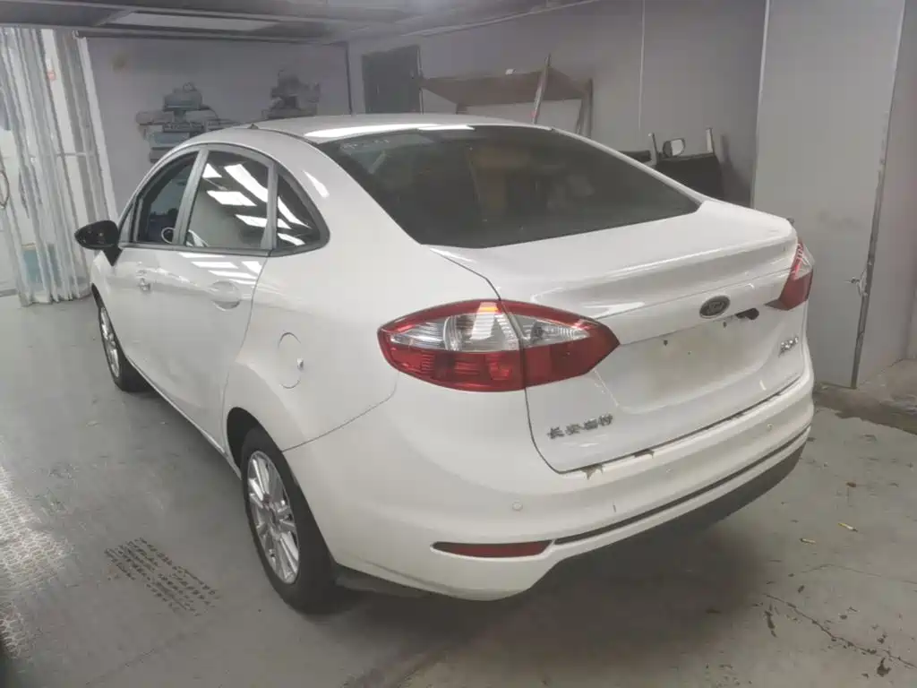 Ford Fiesta 2015 2013 Sedan 1.5L Automatic Fashion