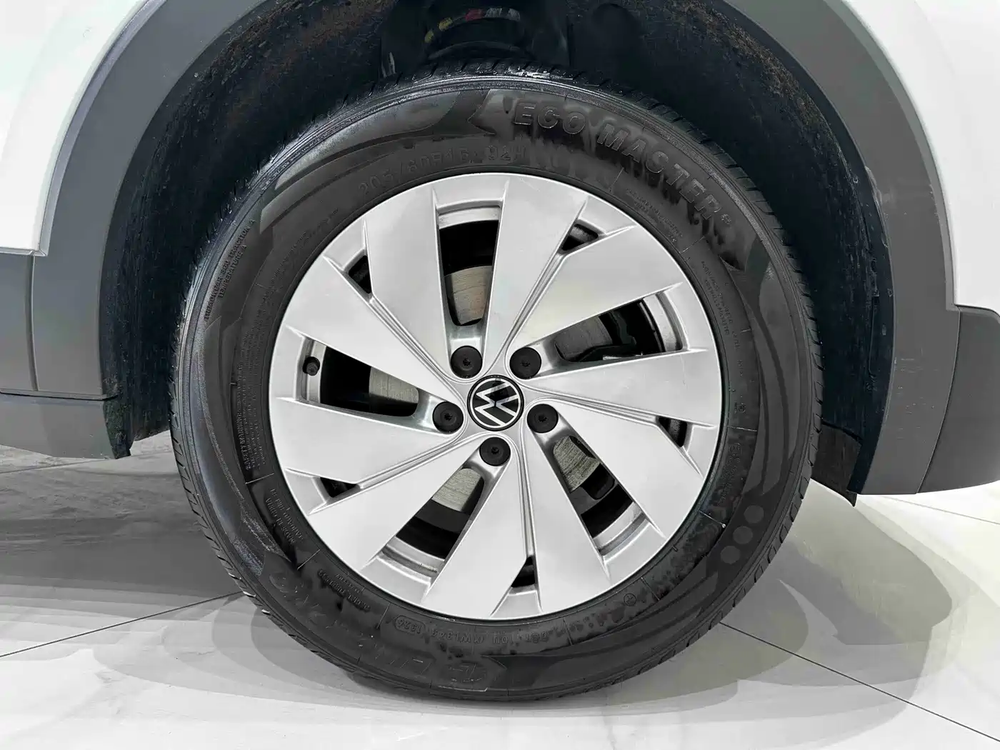 Volkswagen Tharu 2026 2026 New Sharp 1.5L Advance Edition