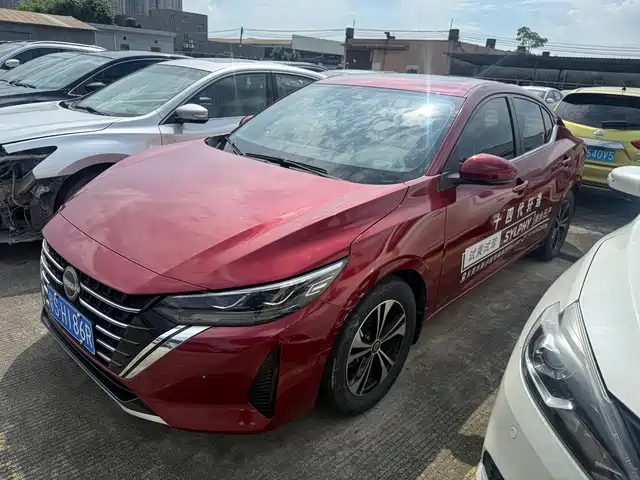 Nissan Sylphy 1.6L CVT, система помощи водителю