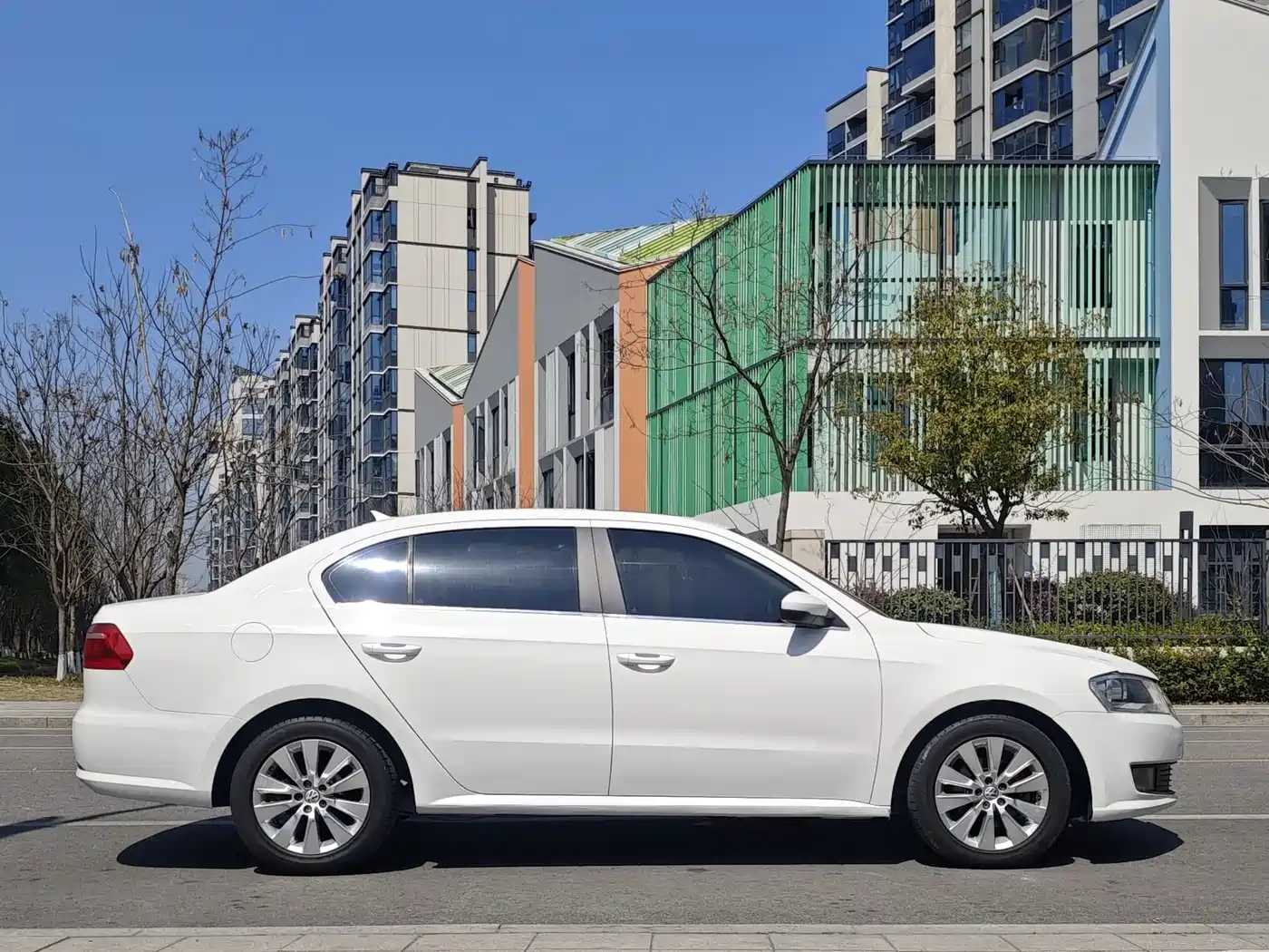 Volkswagen Lavida 2013 1.4TSI DSG Comfort Edition фото 6