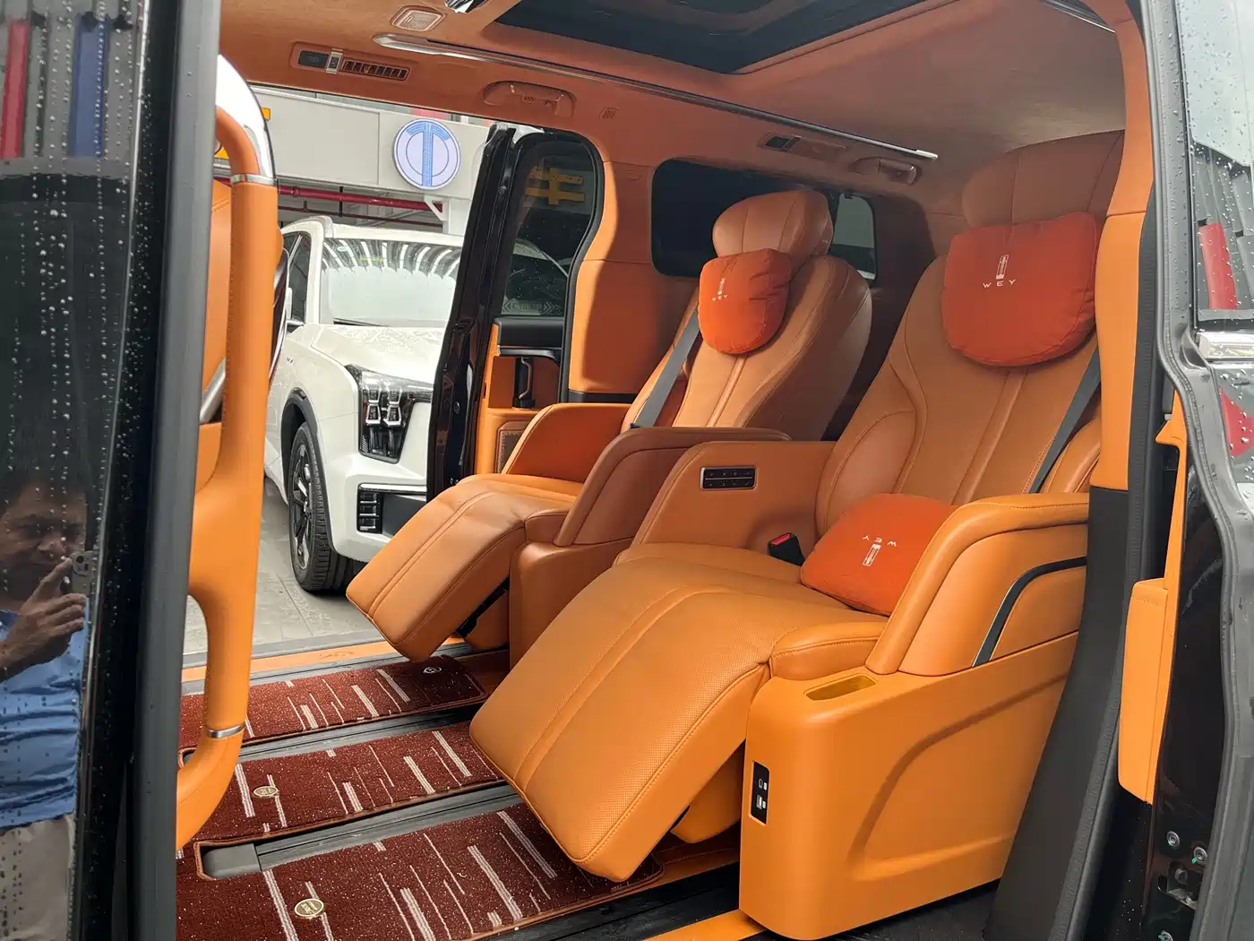 WEY Alpine 2024 2023 AWD Executive Long Wheelbase