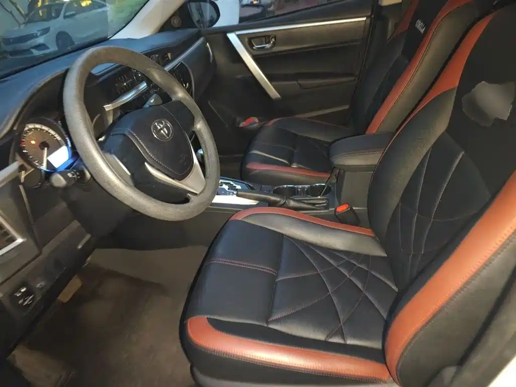 Toyota Corolla 2017 Facelift 1.6L S-CVT GL фото 8