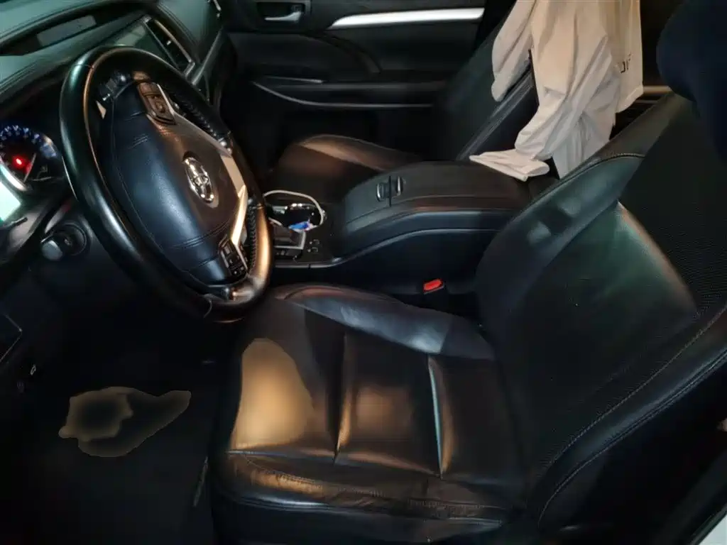 Toyota Highlander 2015 2.0T AWD Luxury Edition 7-seater фото 8