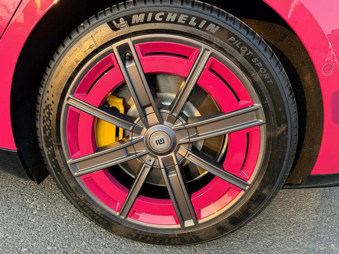 XIAOMI CAR XIAOMI SU7