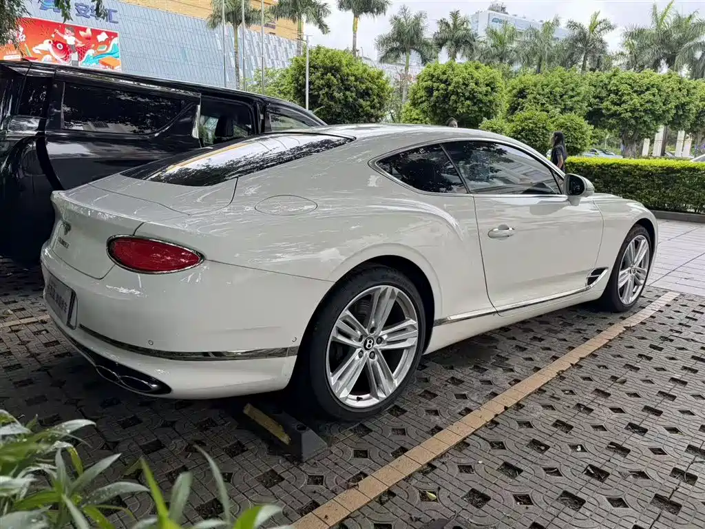 BENTLEY CONTINENTAL