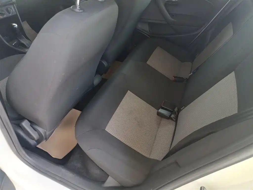 Volkswagen Polo 2018 1.5L Auto Safe Drive фото 17
