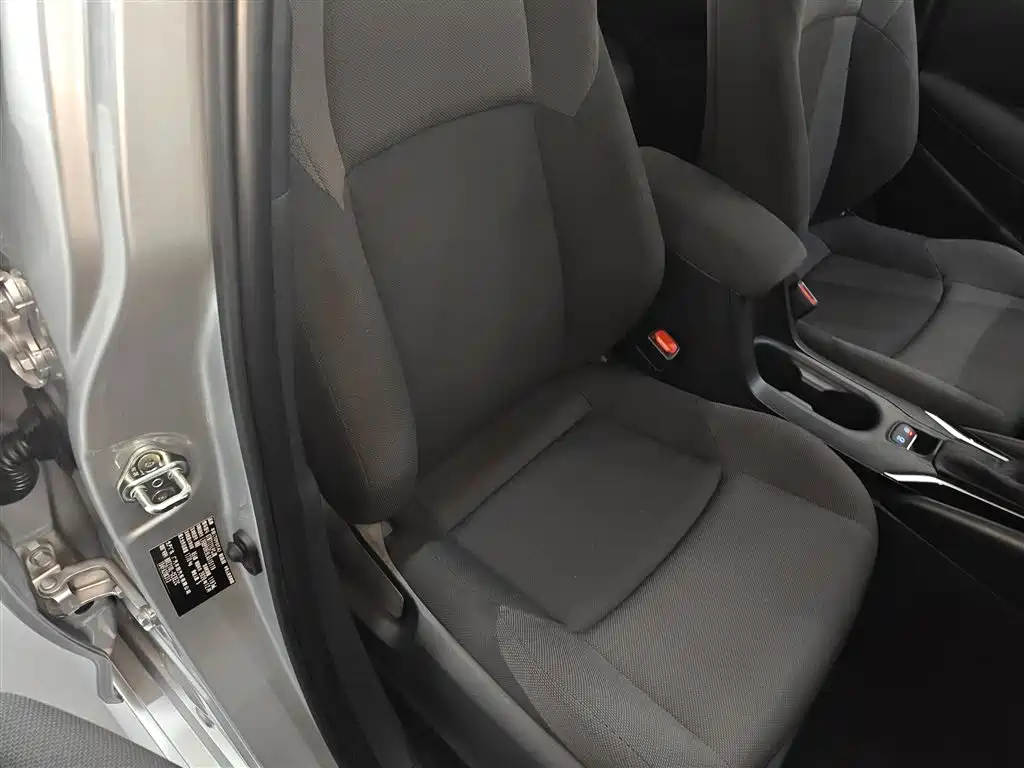 Toyota Levin 2021 185T CVT Luxury Edition фото 20