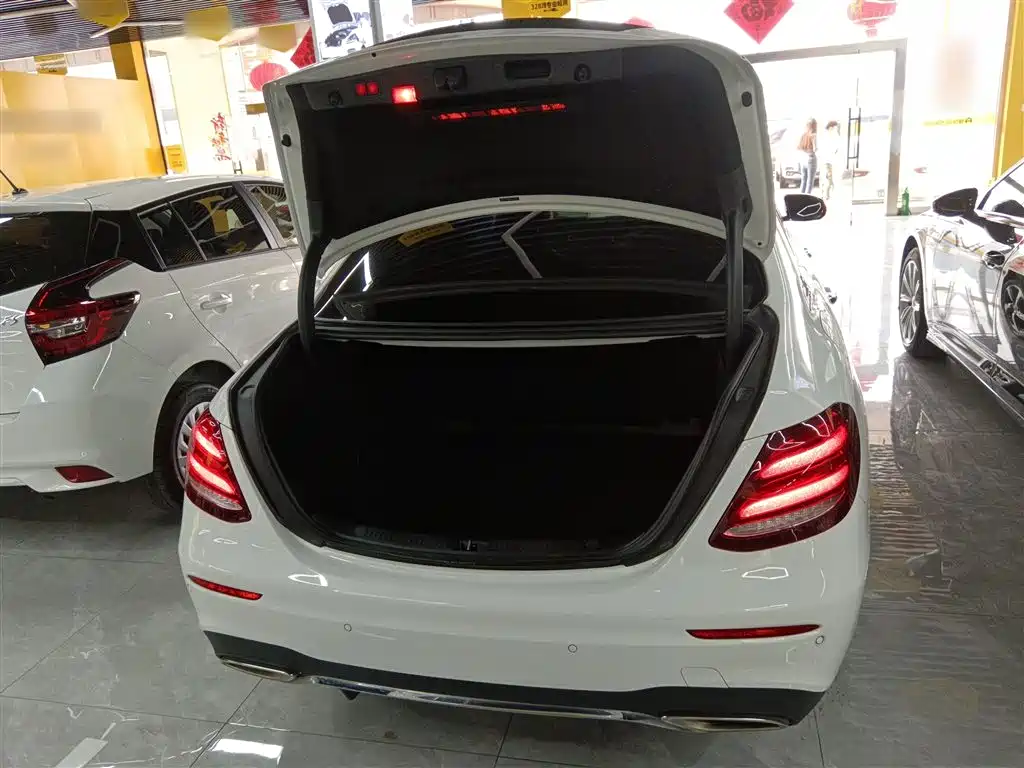 Mercedes-Benz E-Class 2019 Facelift E 300 L Sport Fashion фото 15