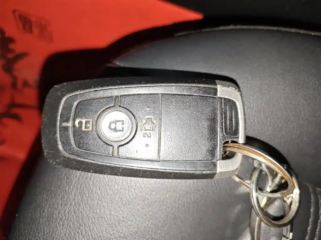 FORD MONDEO