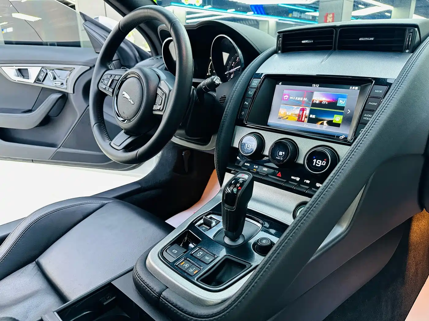 Jaguar F-TYPE 2017 2016 3.0 SC Hardtop