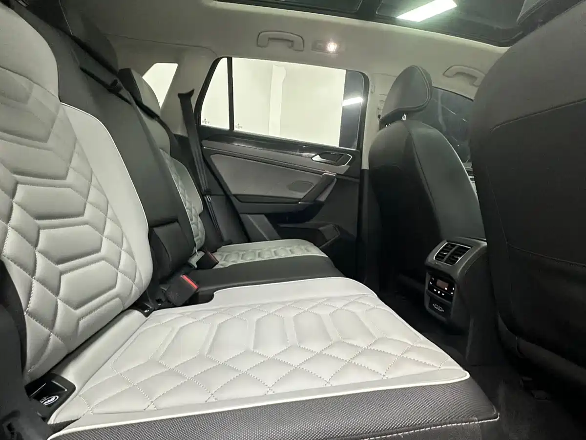 Volkswagen Tayron 2023 280TSI 2WD Luxury Plus Advanced Edition фото 13