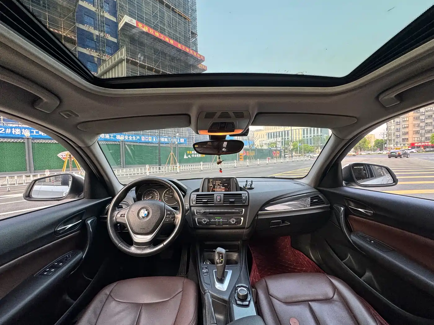 BMW 1 Series (Import) 2013 Facelift 116i Urban Model фото 9