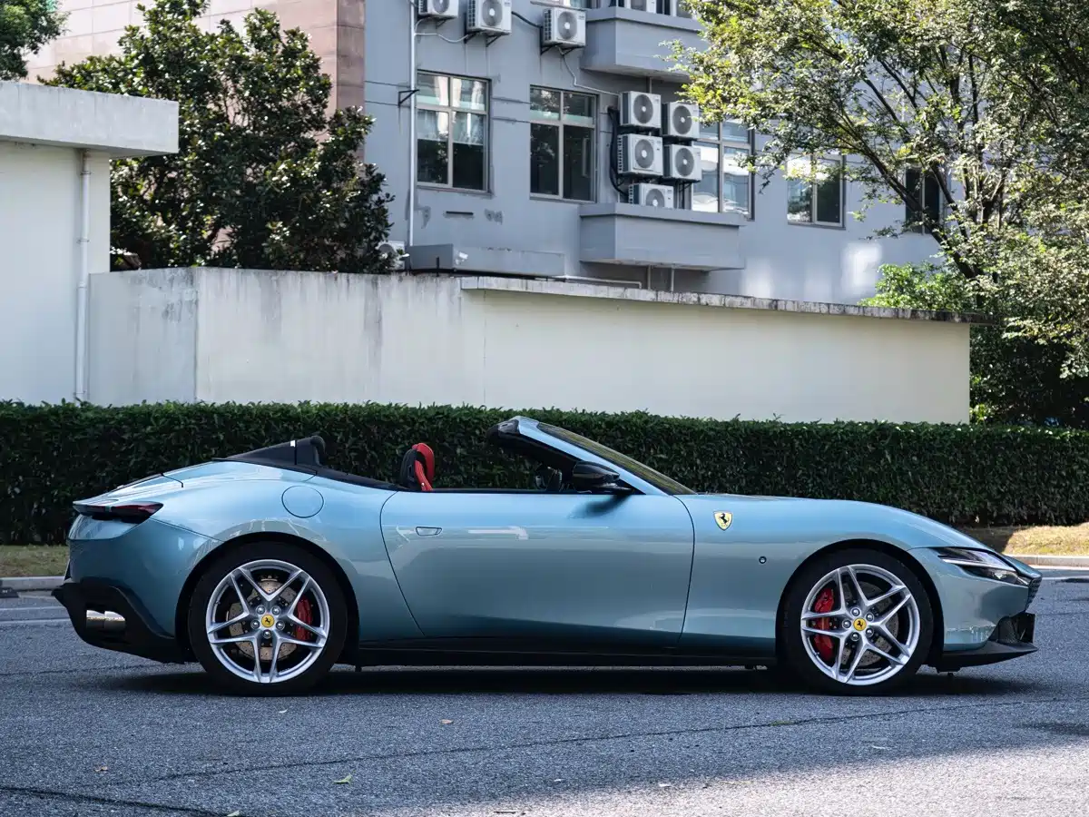 Ferrari Roma 2025 2023 Model Spider