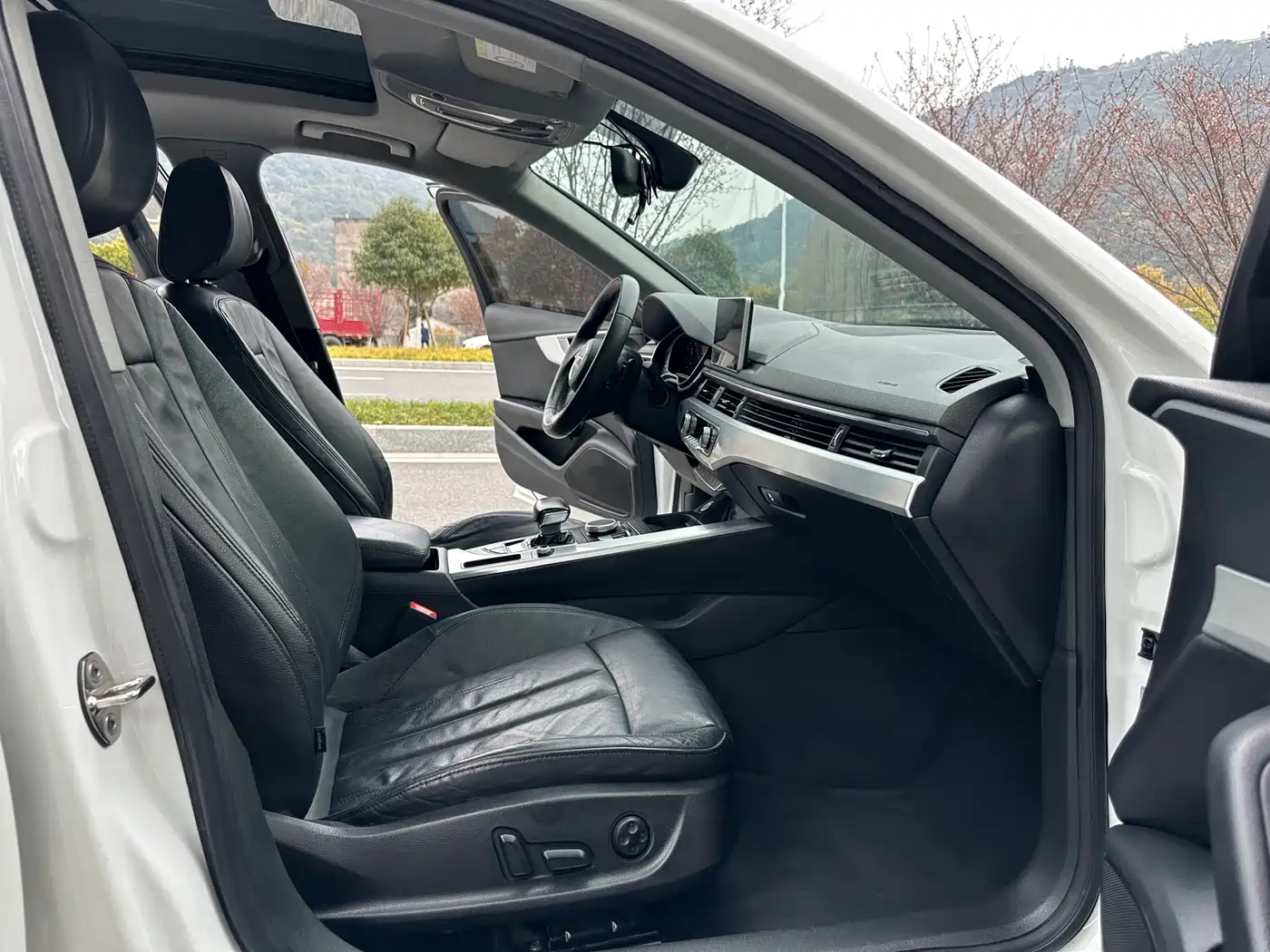 Audi A4L 2019 40 TFSI Fashion (China V) фото 11