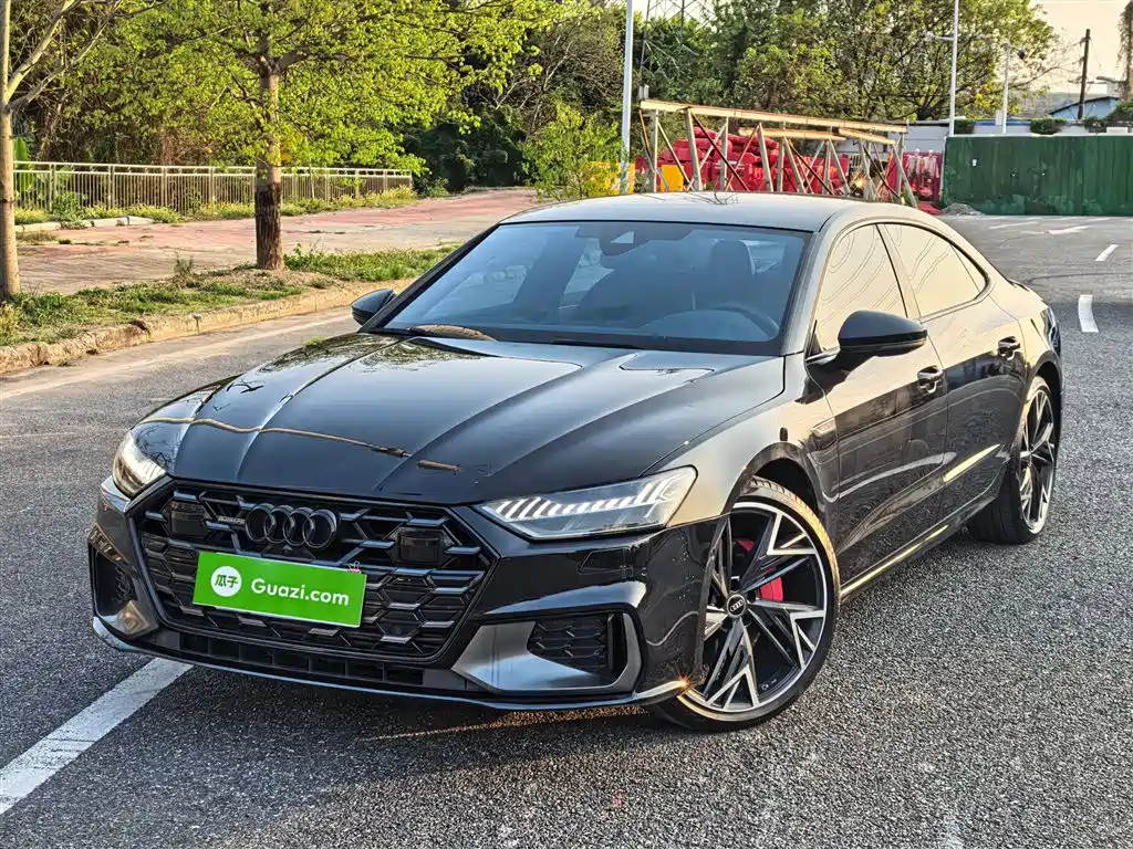 Audi A7L 2024 45 TFSI quattro Black Warrior Edition фото 2
