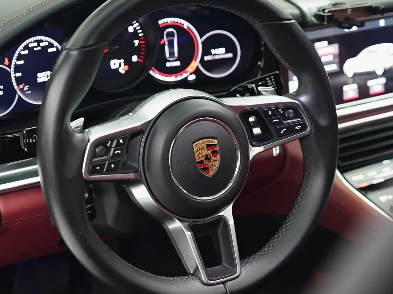 Porsche Panamera 2019 Panamera 2.9T фото 9